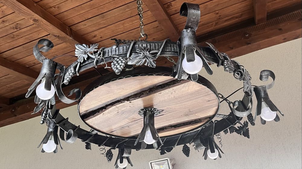 Lustra roata rustic, corp de iluminat, lampadar unicat