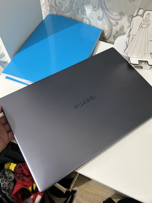 Huawei ноутбук…