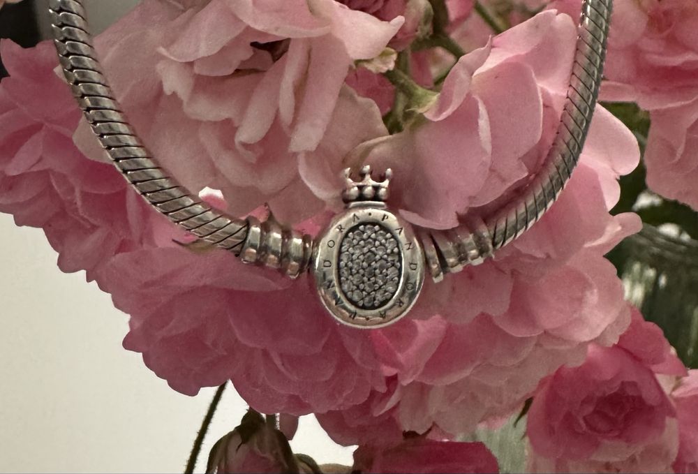 Bratari si pandative Pandora