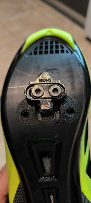 Обувки за колоездене НОВИ 40