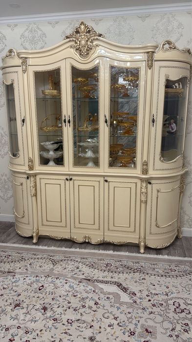 Сервант гостевой