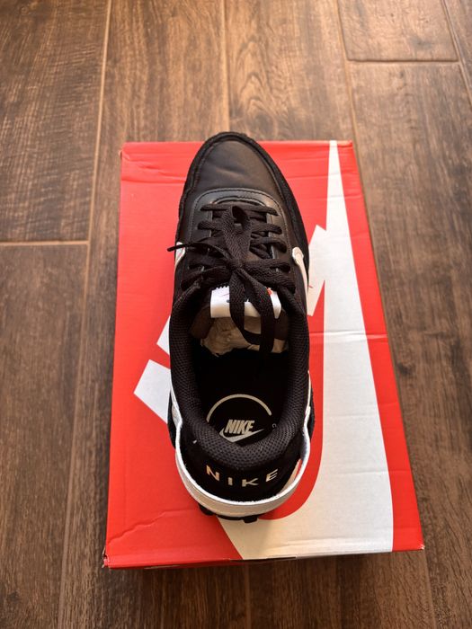 Чисто нови Nike Waffle Debut – номер 42