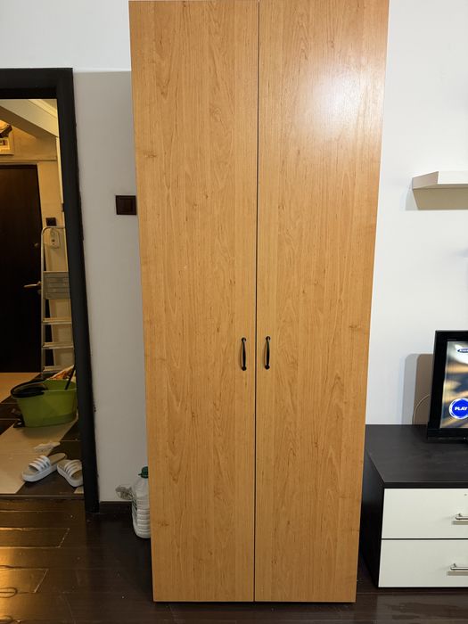 Vand mobila de sufragerie , dulap, comoda si birou