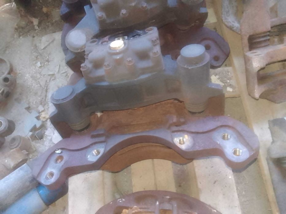 Etriere camioane semiremorci man iveco volvo scania bpw saf ror smb