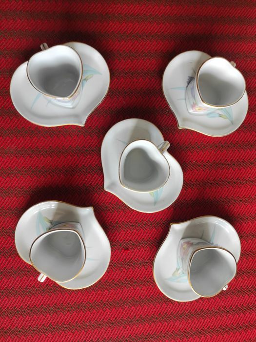 Serviciu de cafea, nou în ambalaj, plăcut și foarte practic