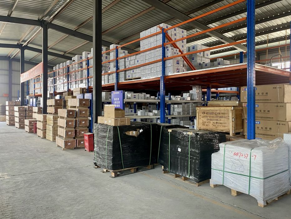 Запчасти погрузчик каток экскаватор грейдер