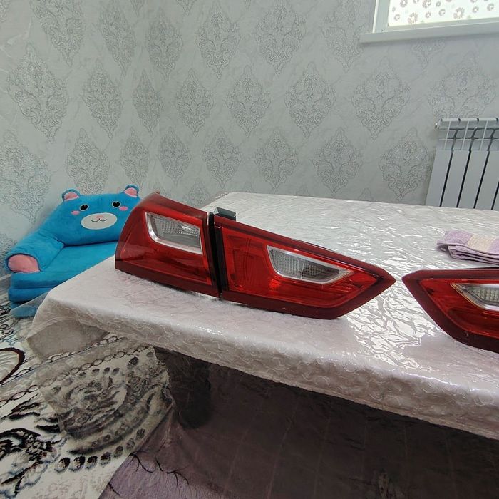 Malibu 2 orqa Stop fara GM yengi sotiladi