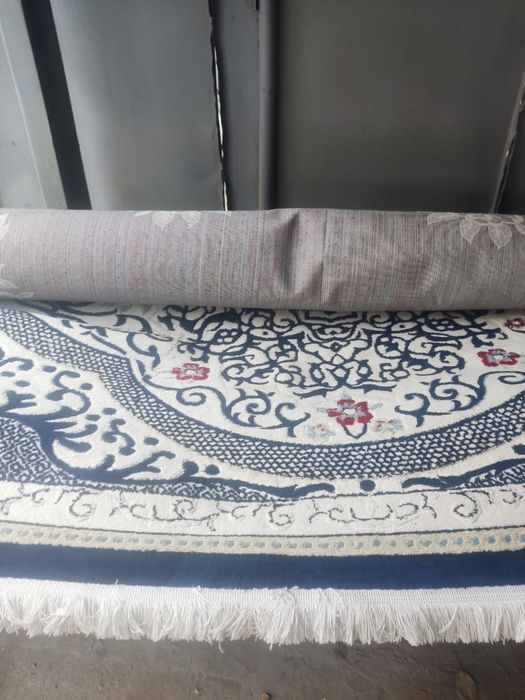 Продам ковры срочно