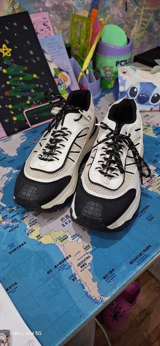 Продам кросовки летние мужские 43 размер