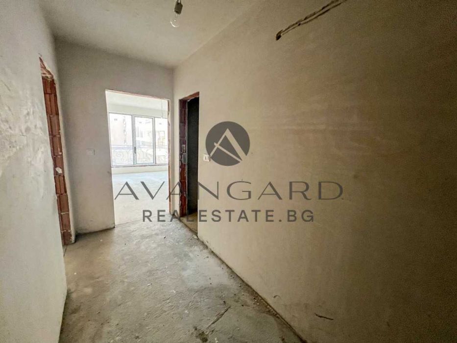 оф.24709 Двустаен нова сграда/ Смирненски