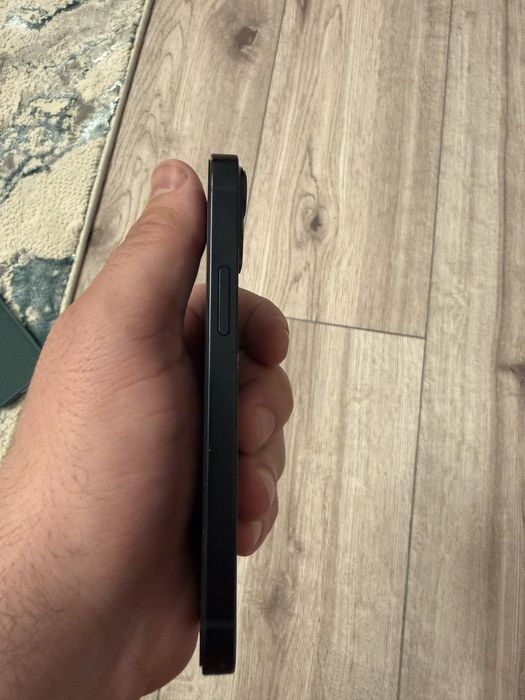 Se vinde Iphone 13 mini