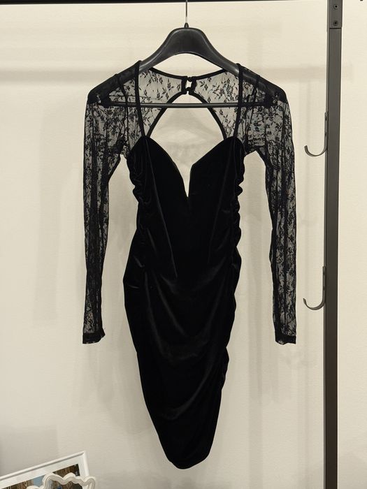 Rochie neagra de catifea