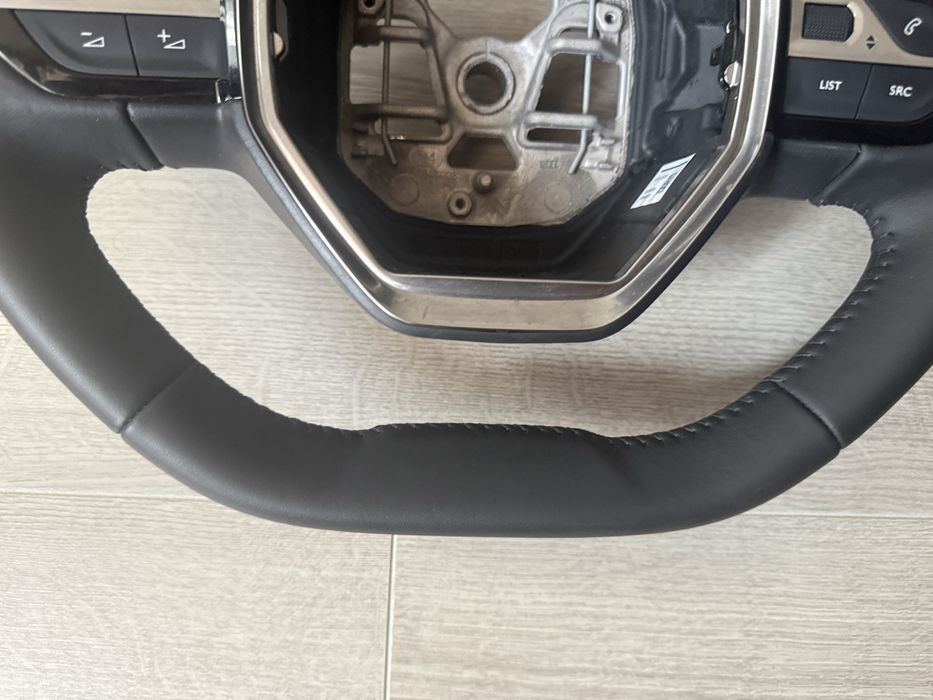 Волан Пежо Peugeot 208 / 2008 Перфектен