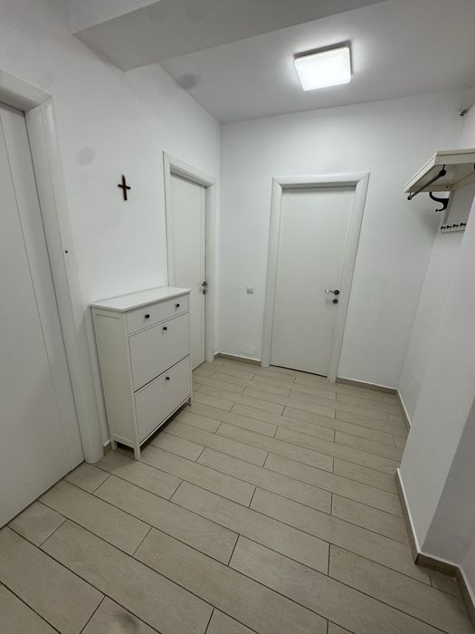 Inchiriez apartament in bloc nou