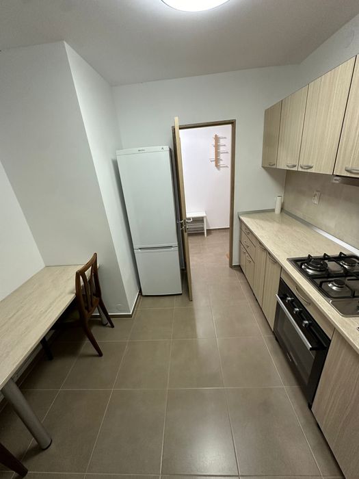 Proprietar, apartament 2 camere  zona nord,etaj 1, apropiere scoala 8