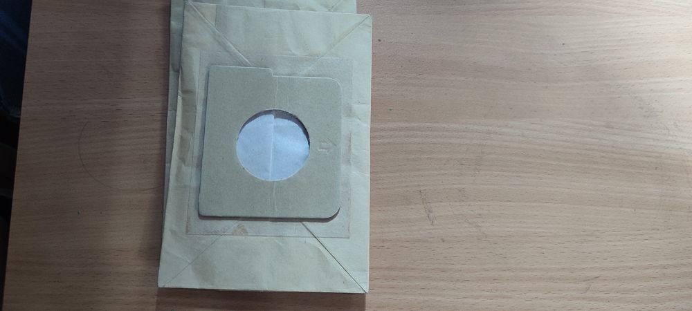 Мешки для пылесоса.