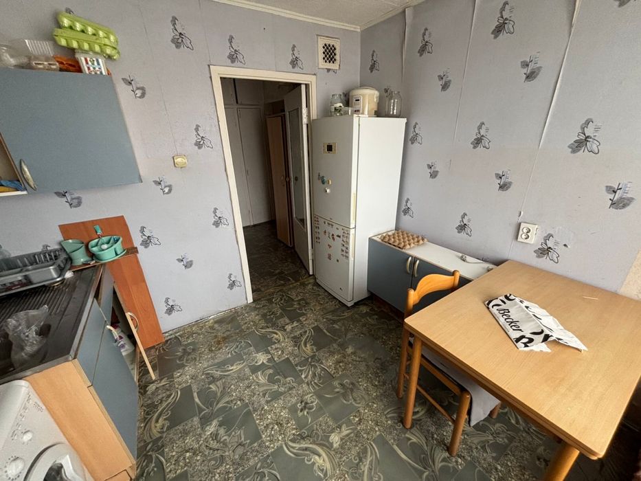 Продам 2 ком 5 мкр дом 5 цена 18