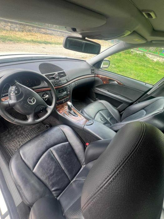 Mercedes-Benz E 220