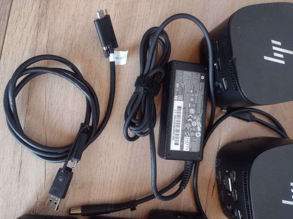 ЛОТ 3 x Targus Docking Station 100w и 2 х HP Docking station