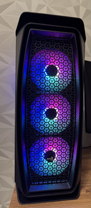 Компьюетр в хорошем состоянии