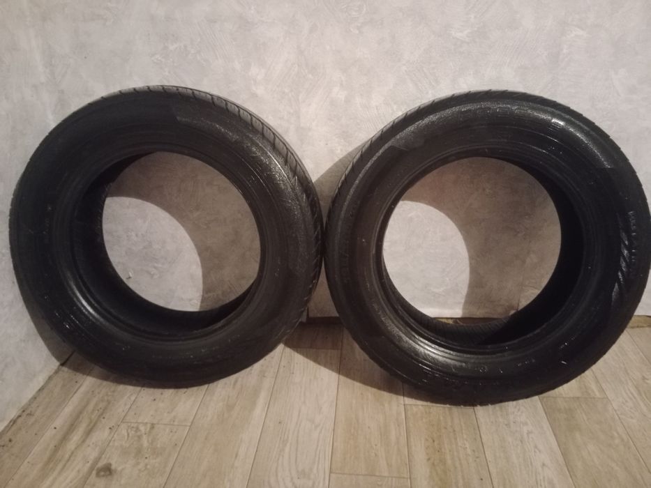 Продам шины 2 шт новые
