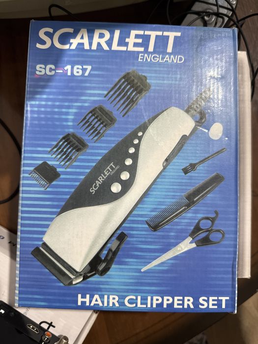 Машинка для стрижки волос с набором аксесуаров