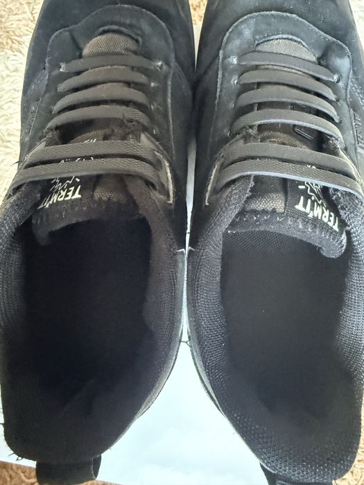 Продам мужские  кросовки