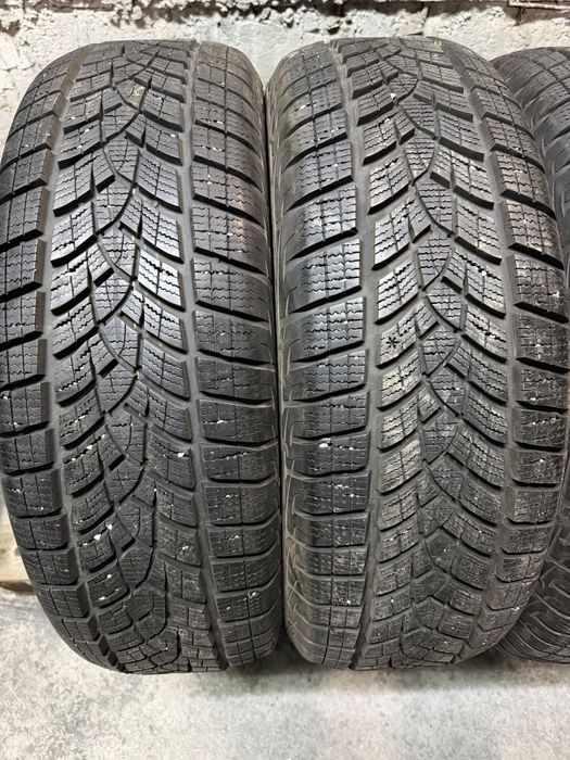 225/65/17 GoodYear 4бр дот22