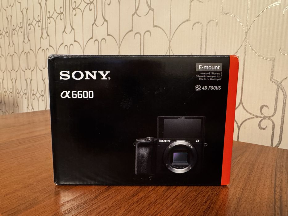 Продам Фотоаппарат Sony 6600