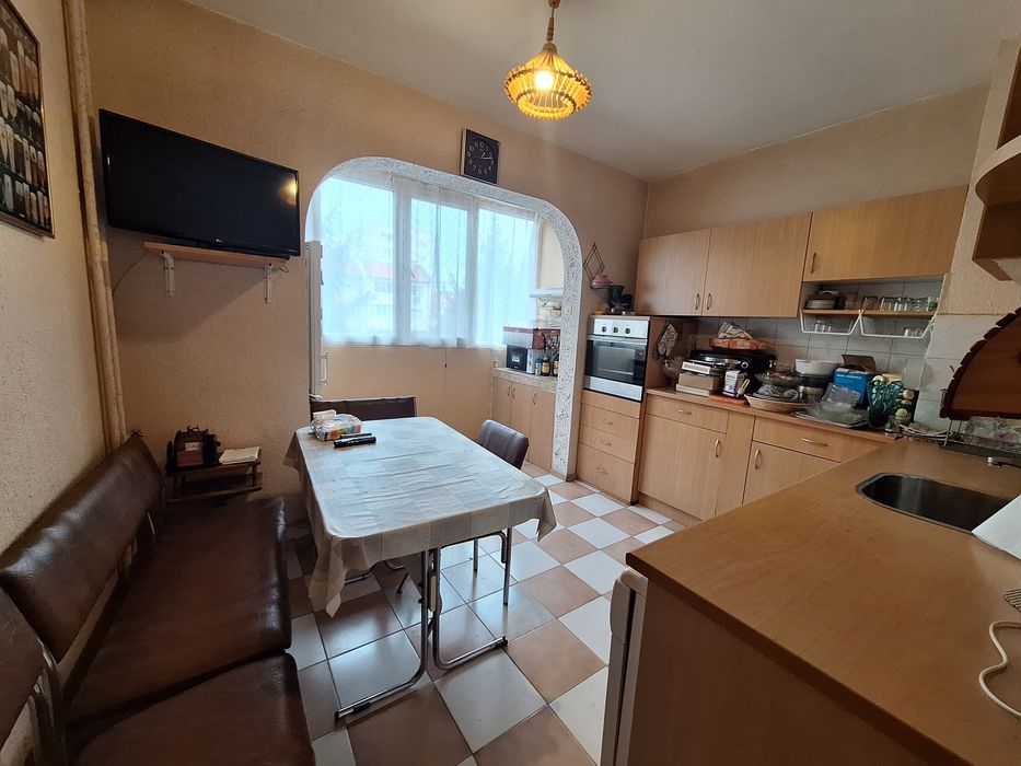 Дава се под наем Тристаен апартамент в София, Обеля 2 - 100 кв.м за 663 € - Снимка #12