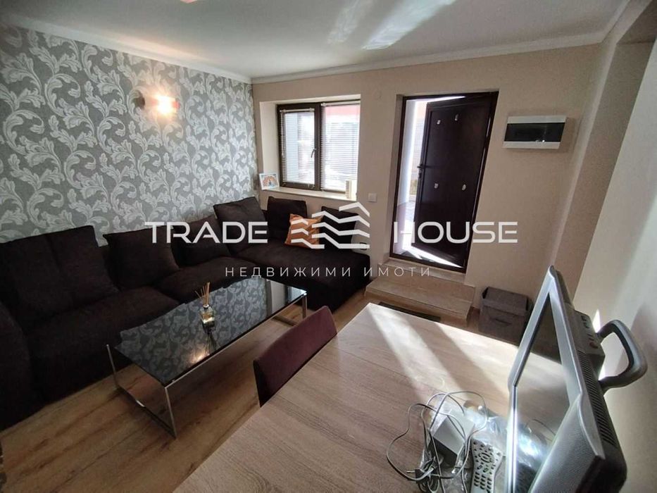 Дава се под наем Двустаен апартамент в Пловдив, Младежки Хълм - 50 кв.м за 280.5 € - Снимка #1