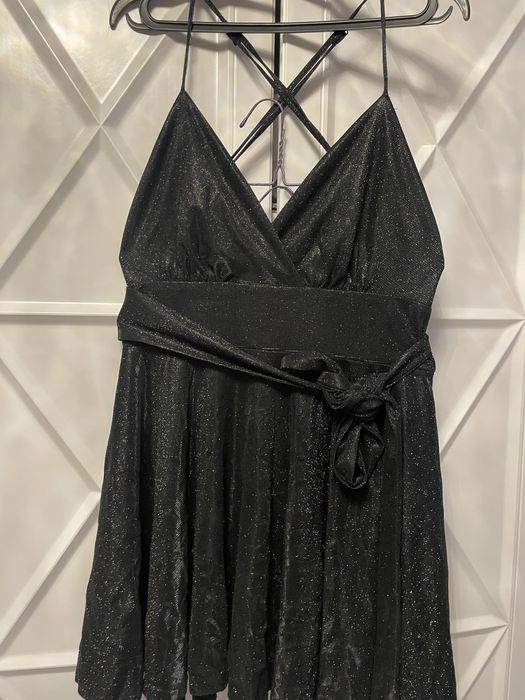 Платья, женская одежда