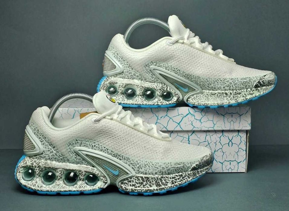 Мъжки нови маратонки Nike Air Max DN 'White Safari налични