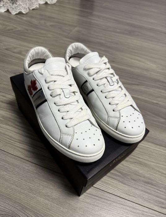 Adidasi dsquared