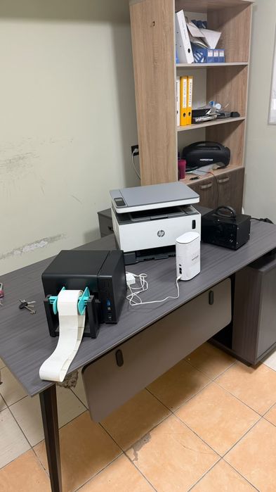Продам принтер фирмы hp