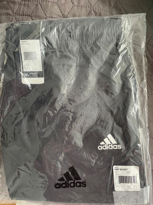Short Addias tenis