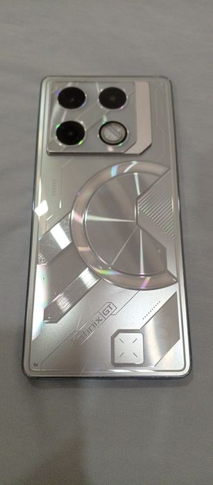 Срочно продам телефон INFINIX GT 20 PRO