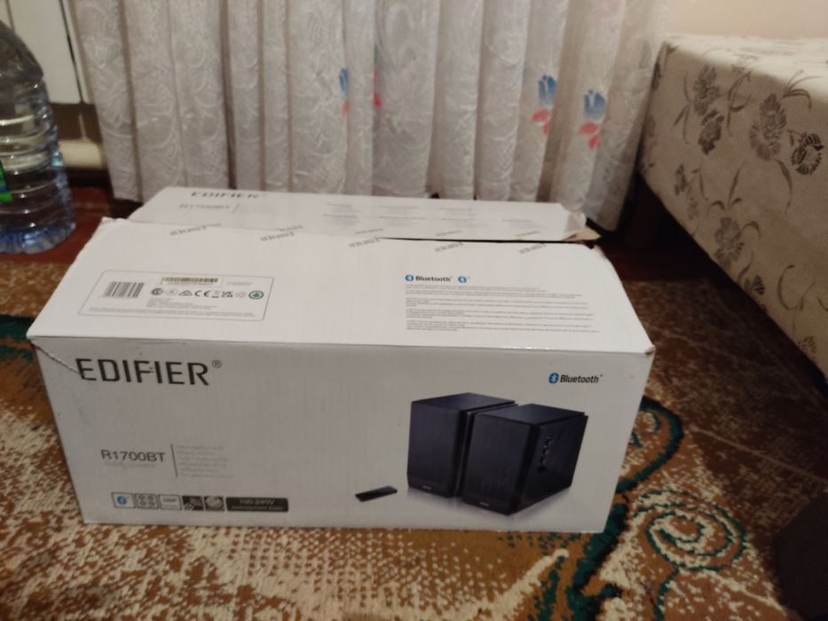 Edifier r1700bt xolati deyarli yangi