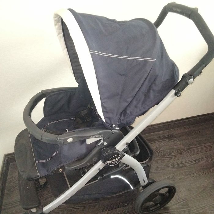 Коляска прогулочная