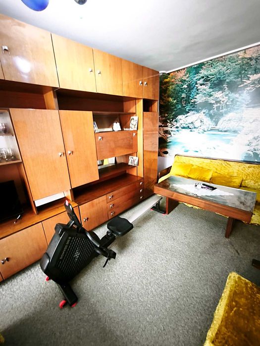 Продавам едностаен апартамент в гр. Перник кв. Мошино