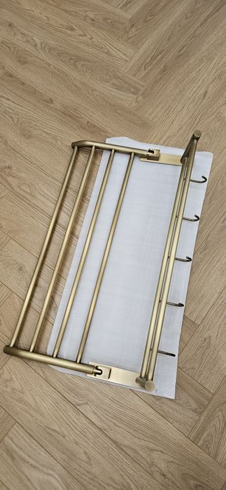 Продам смеситель, аксессуары для ванной