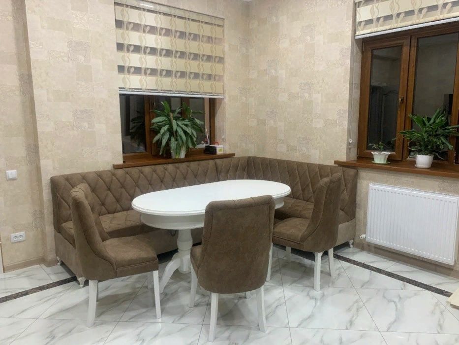 Современные кухонные уголки