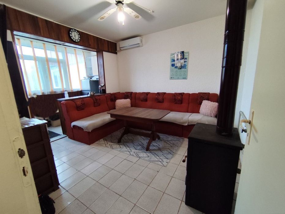 Продава се Тристаен апартамент в Шумен, Болницата - 72 кв.м за 886 €/кв.м - Снимка #2