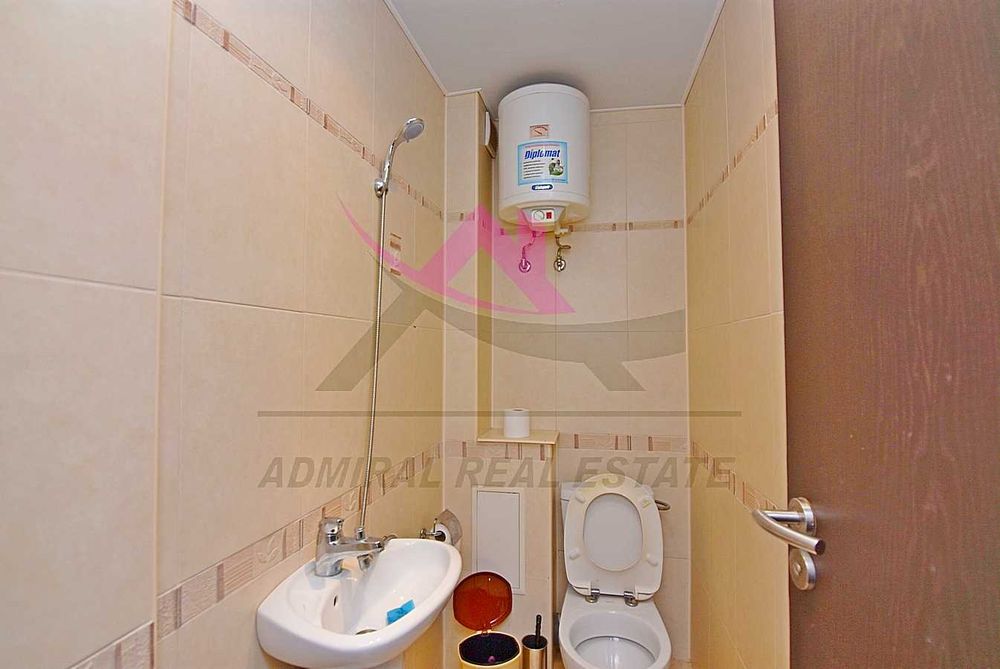 Дава се под наем Тристаен апартамент в Варна, Базар Левски - 100 кв.м за 614 € - Снимка #7