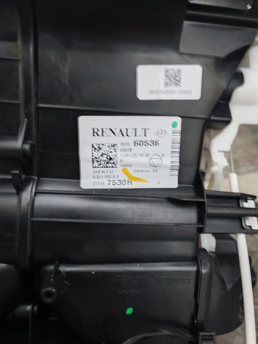 Vînd cutie climatizare dacia sandero 3 2025