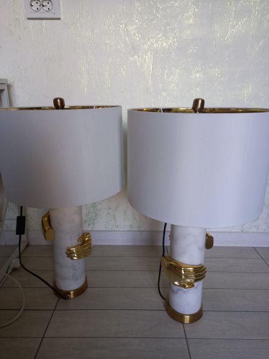 Продам  светильник .