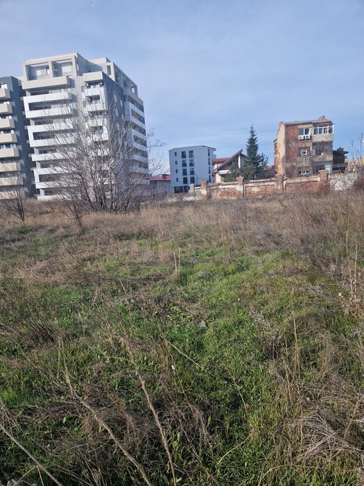 Inchiriez teren parcare sector 5 Marriot Catedrala Chirigiu