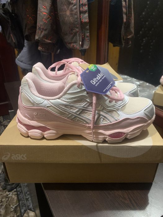 Дамски обувки Asics gel-nyc 39,5