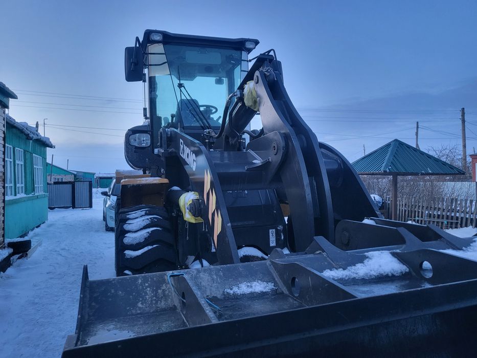 Франтальный погрузчик