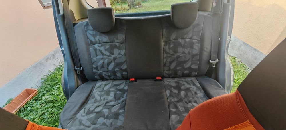 Suzuki Alto benzina 1.0 din 2011